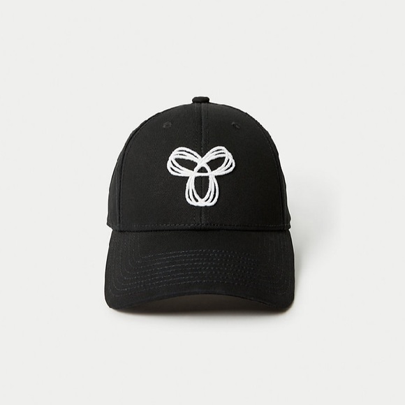 Aritzia Accessories - Aritzia TNA Baseball Velcro Cap Aritzia Accessories - Aritzia TNA Baseball Velcro Cap